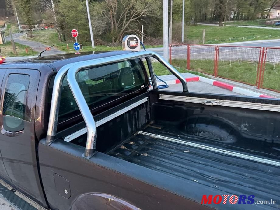 2010' Nissan Navara 2.5Dci photo #4