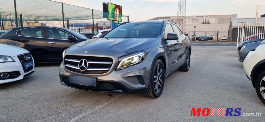 2014' Mercedes-Benz GLA 200 Cdi photo #1