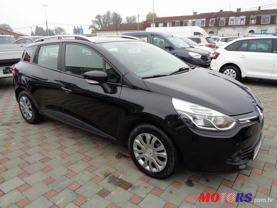 2013' Renault Clio photo #3