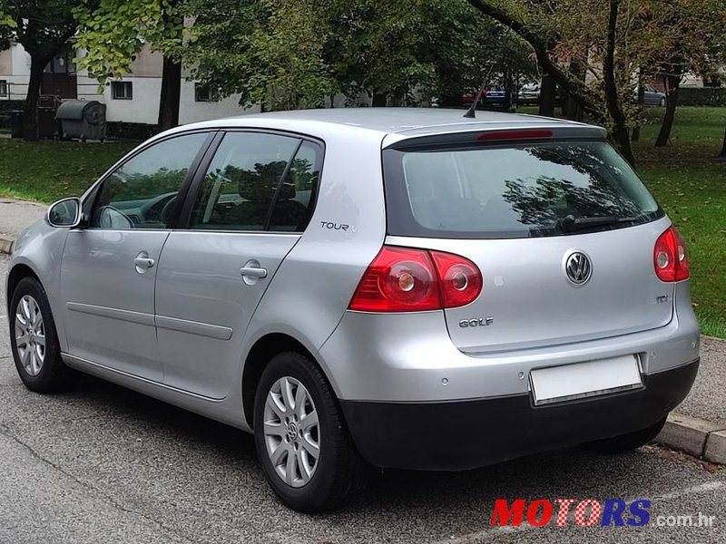 2007' Volkswagen Golf 5 photo #6