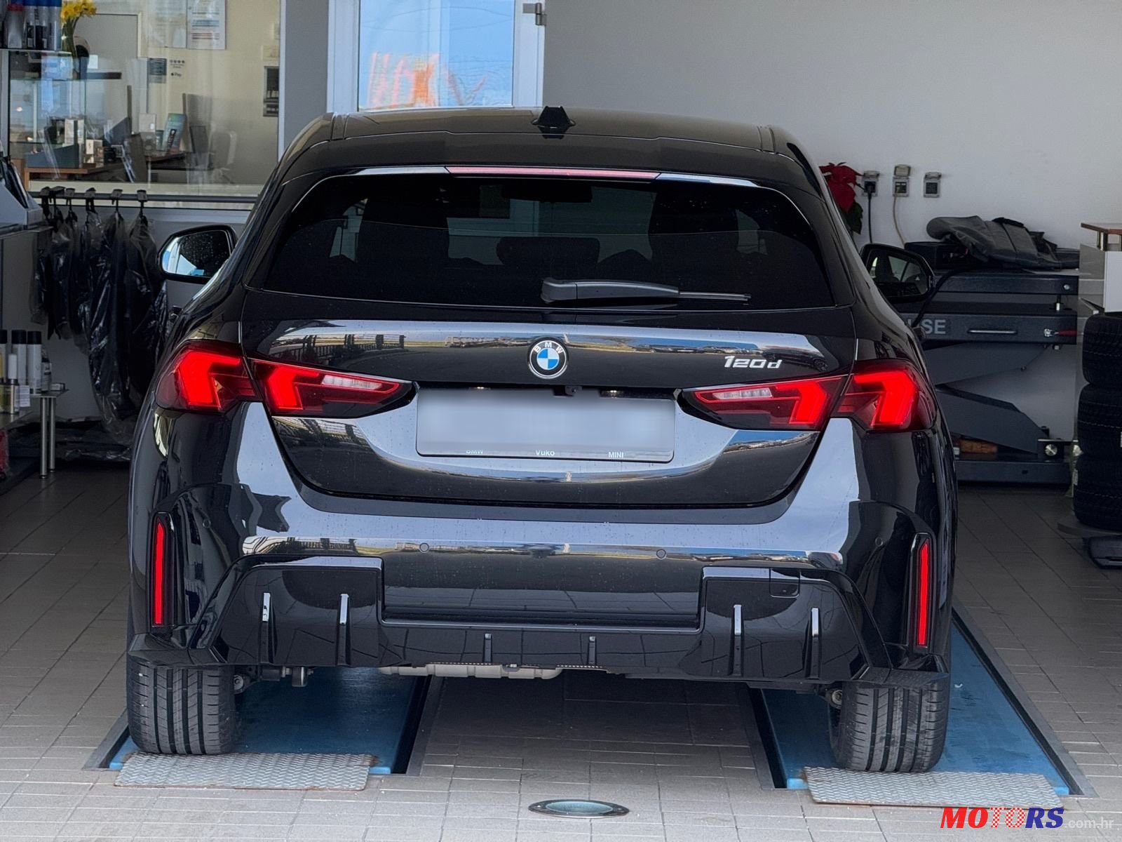 2024' BMW Serija 1 120D photo #5
