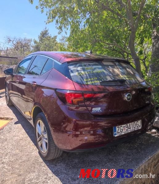2018' Opel Astra 1.6 Cdti photo #2