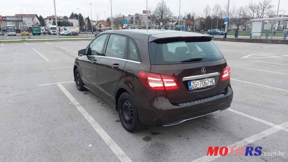 2018' Mercedes-Benz B-Klasa 180 photo #6