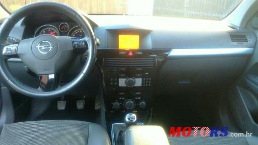 2008' Opel Astra 1,7 CDTI Sport photo #2