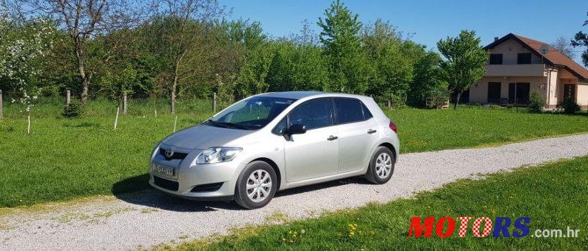 2009' Toyota Auris 1,4 D4-D photo #1