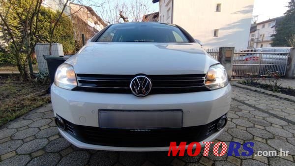 2010' Volkswagen Golf Plus 1,6 Tdi photo #3