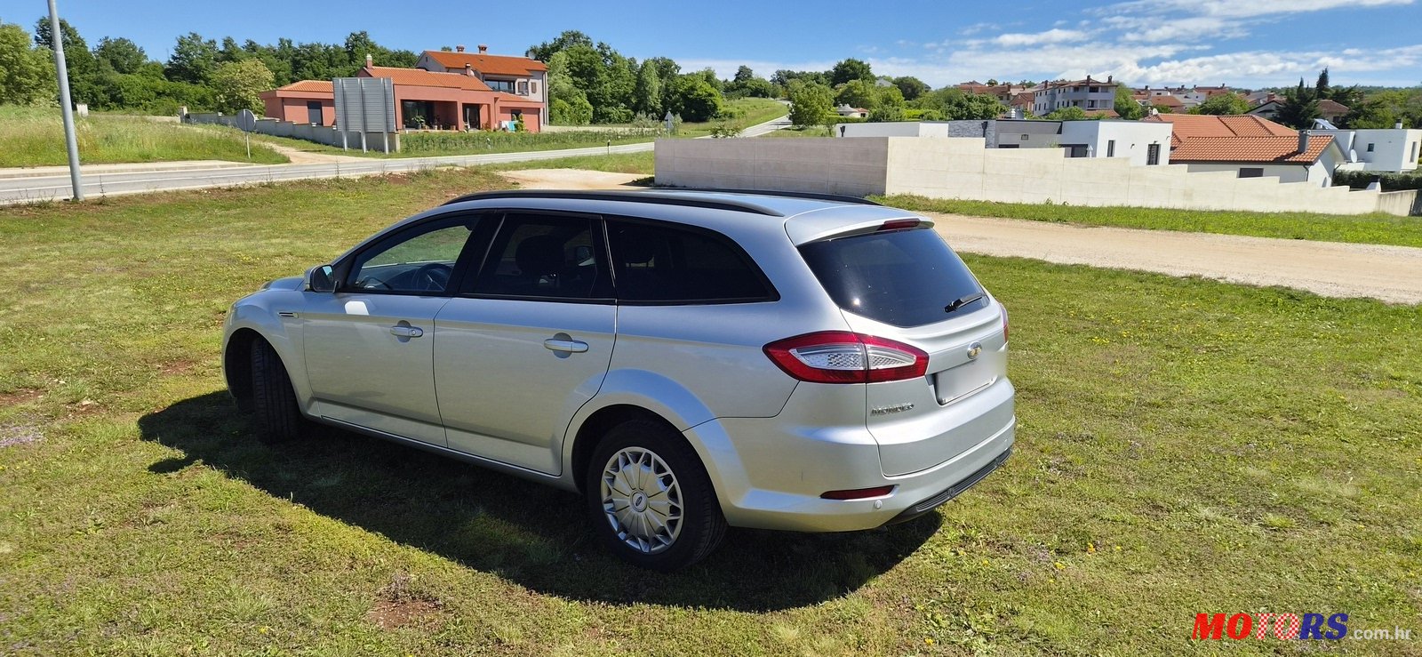 2013' Ford Mondeo photo #4
