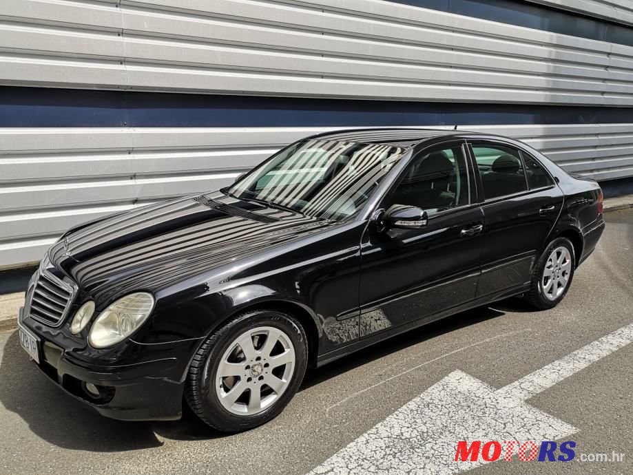 2008' Mercedes-Benz E-Klasa 200 Cdi photo #2