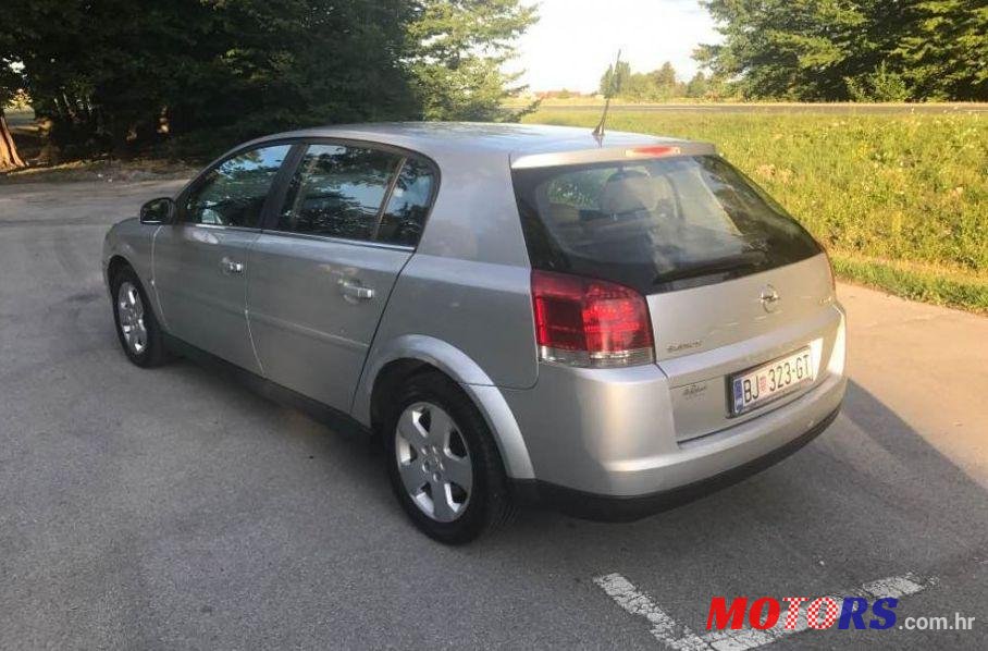 2004' Opel Signum 3,0 V6 Dt photo #2