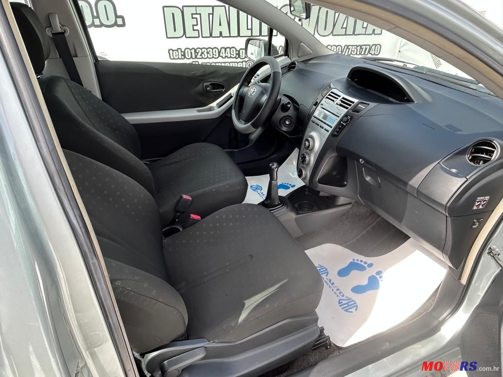 2006' Toyota Yaris 1,0 Vvt-I photo #2