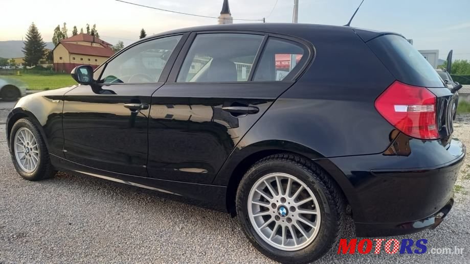 2011' BMW Serija 1 116I Sport photo #3