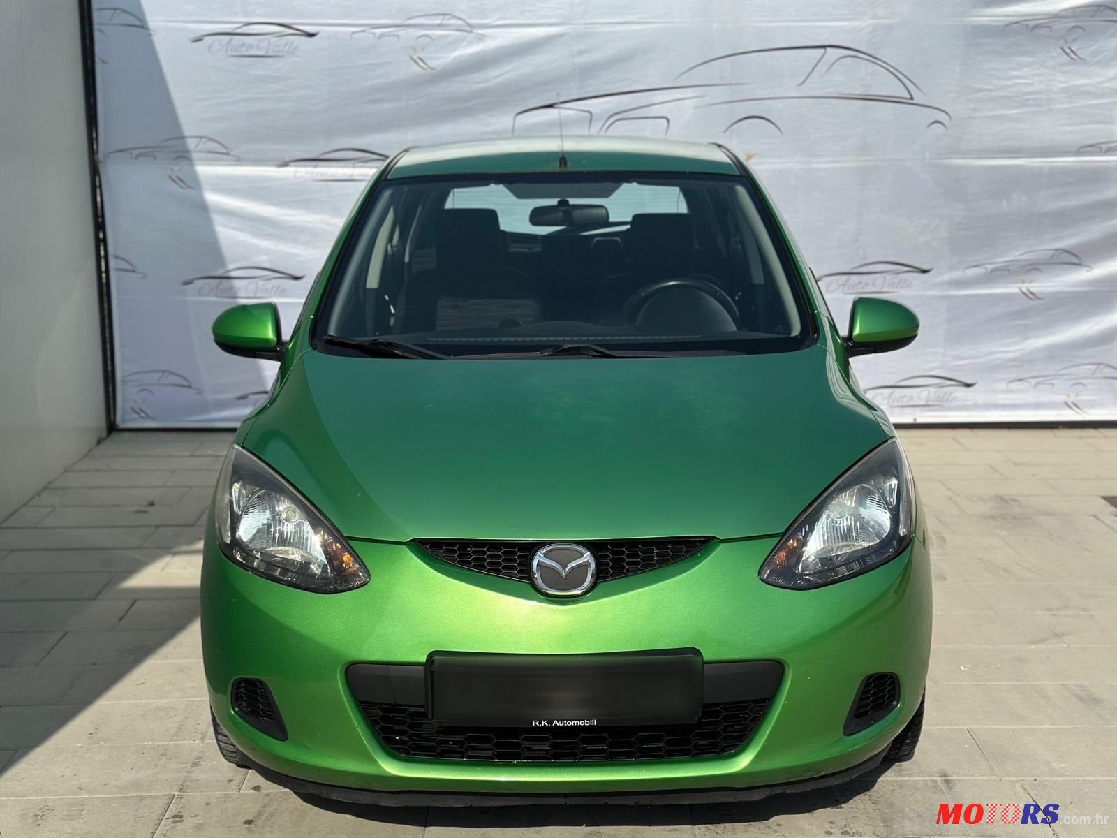 2010' Mazda 2 1,3 I Ce photo #2