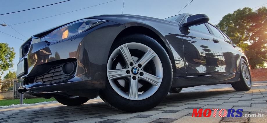 2012' BMW Serija 3 320D photo #2