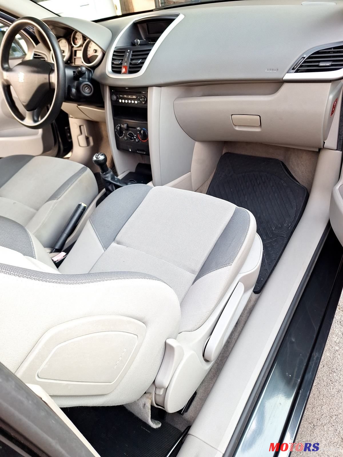 2007' Peugeot 207 1,4 photo #6