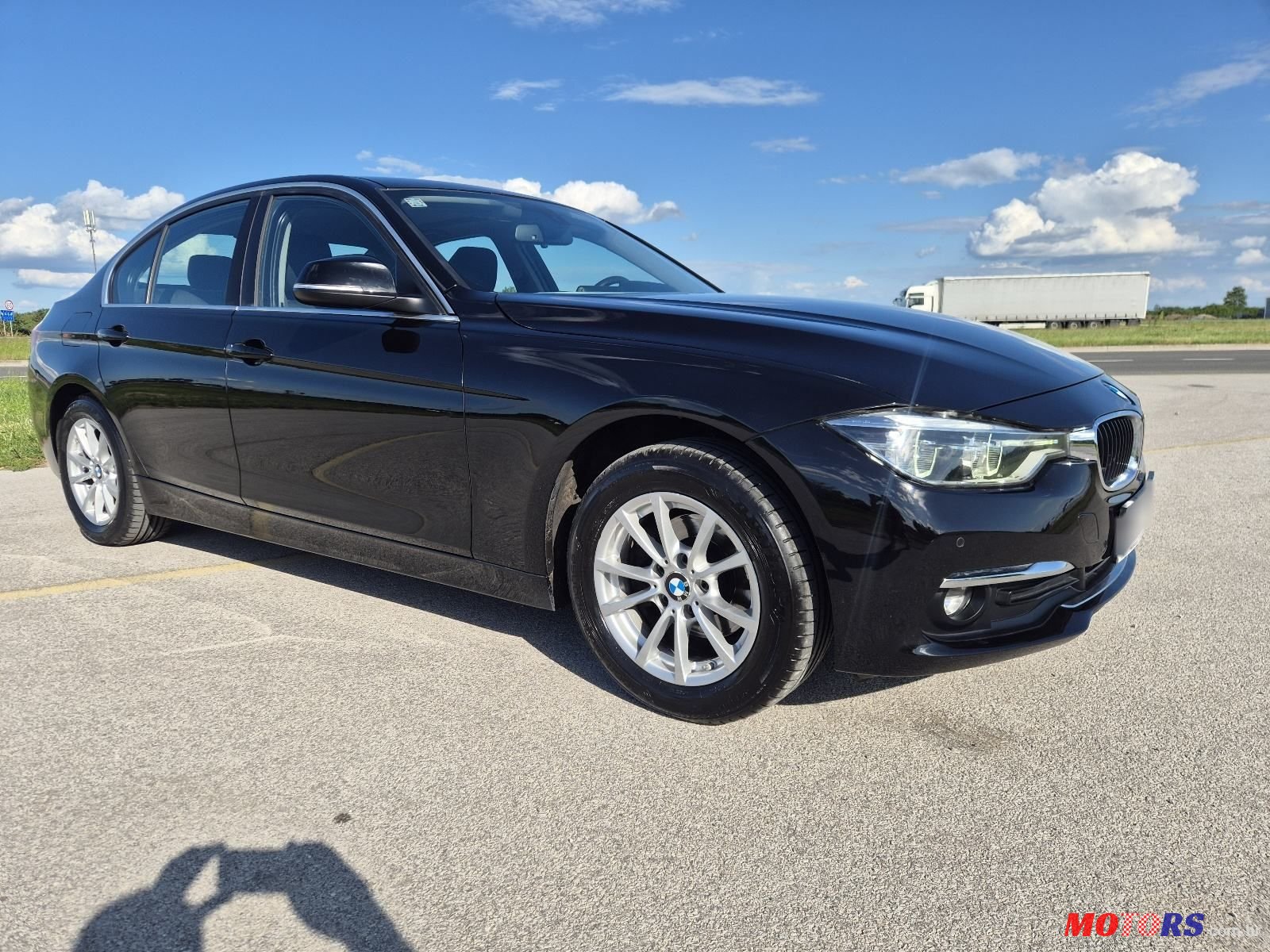 2017' BMW Serija 3 316D photo #4