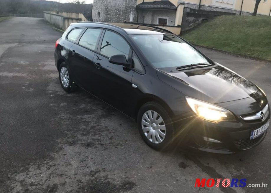 2016' Opel Astra Karavan photo #1