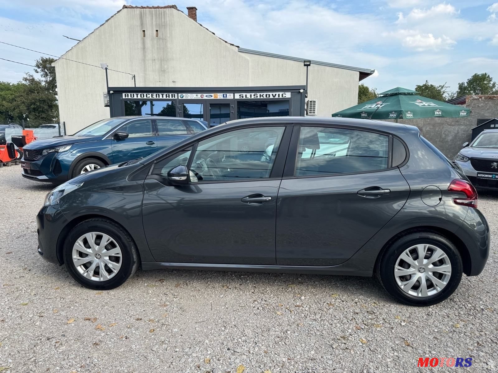 2017' Peugeot 208 1,2 Puretech photo #3