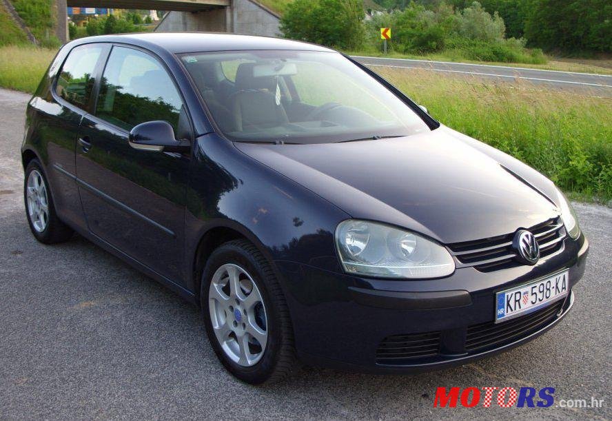 2004' Volkswagen Golf V 1,4 photo #1