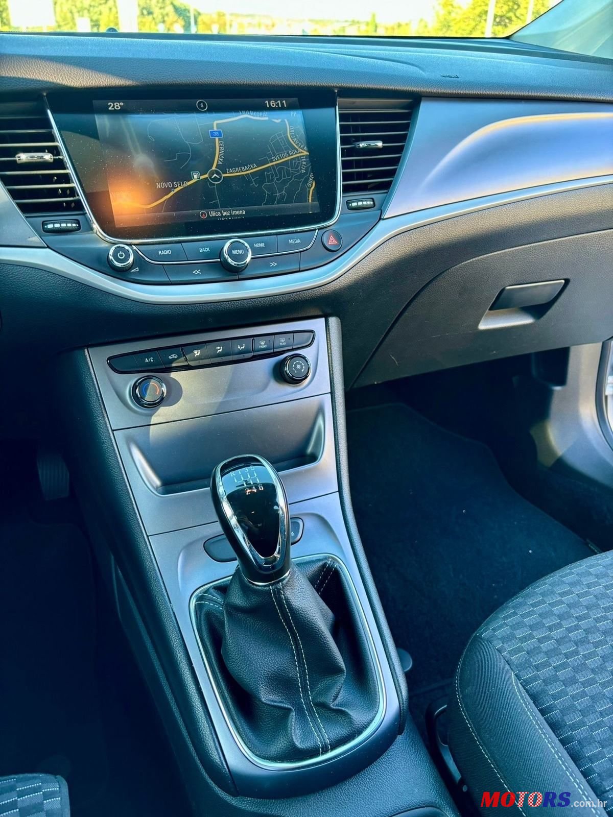 2018' Opel Astra Karavan photo #6