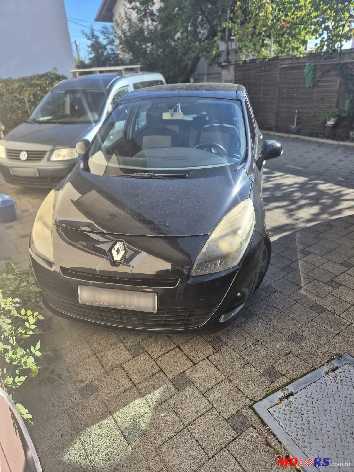 2011' Renault Scenic 1,5 Dci photo #3