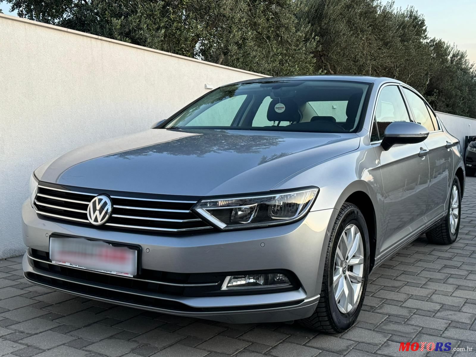 2017' Volkswagen Passat 1,6 Tdi Bmt Dsg photo #3
