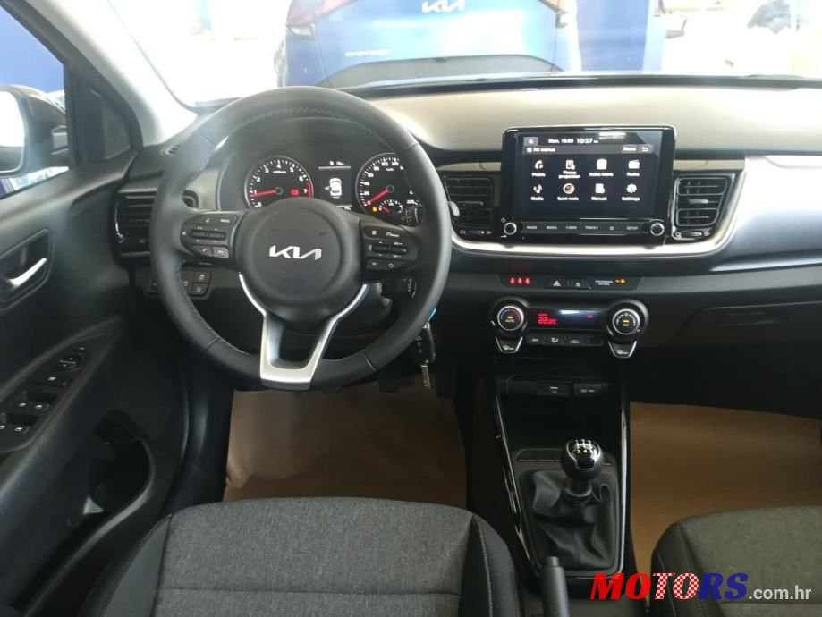 2022' Kia Stonic photo #5