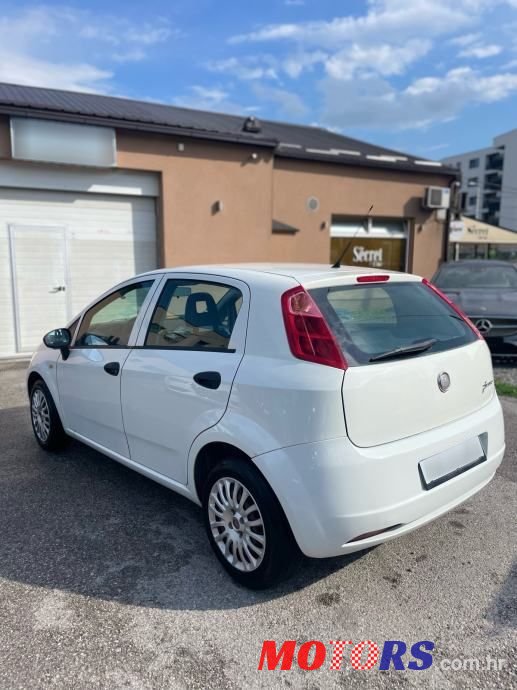 2011' Fiat Punto 1.3Jtd photo #4