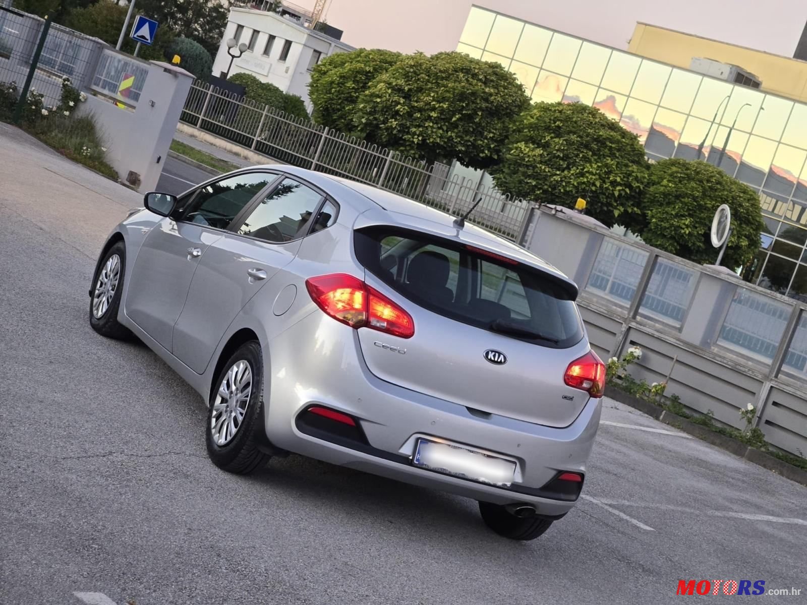 2013' Kia Ceed 1,4 Crdi Ex photo #6