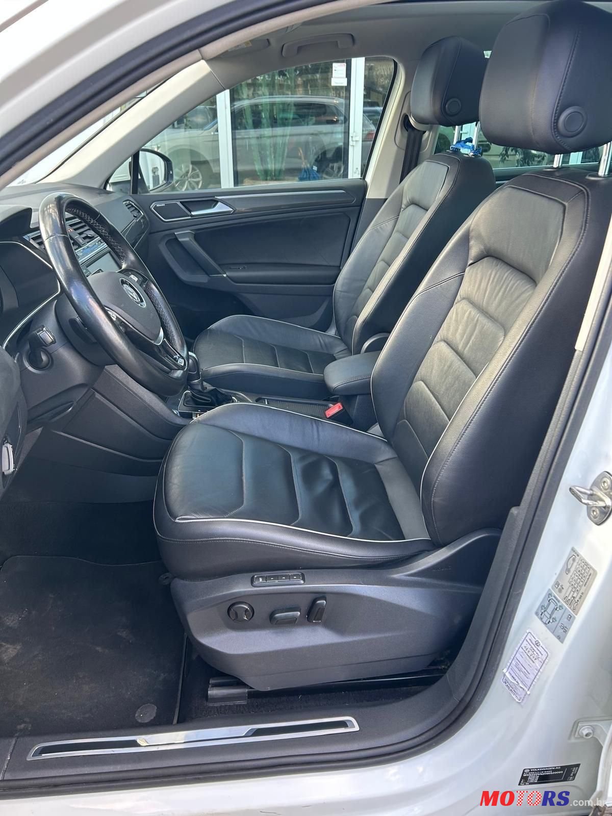 2017' Volkswagen Tiguan 2,0 Tdi Bmt photo #5