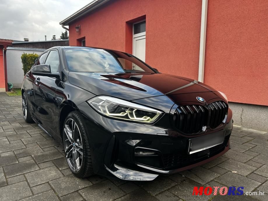 2021' BMW Serija 1 116D photo #1