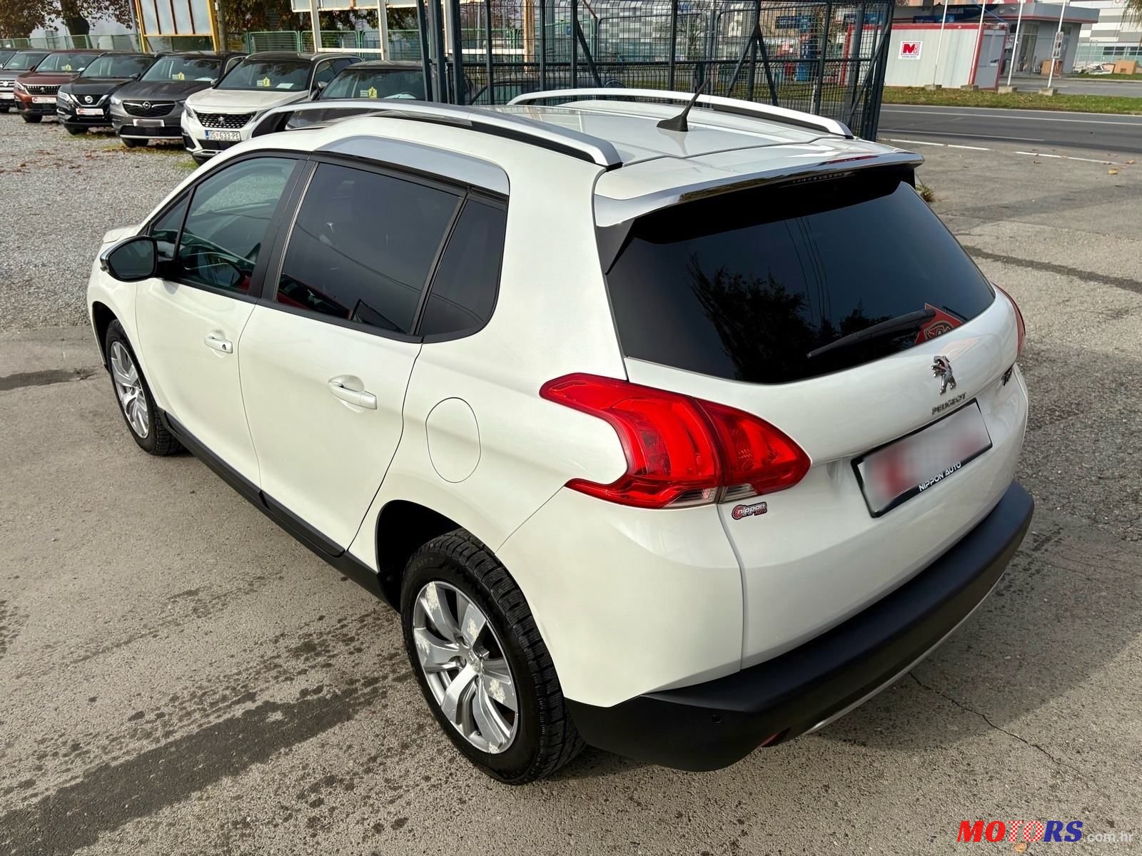 2015' Peugeot 2008 1,2 photo #4