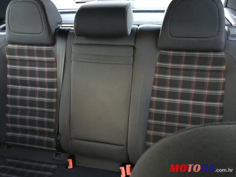 2005' Volkswagen Golf IV Gti 2,0 Tfsi photo #6