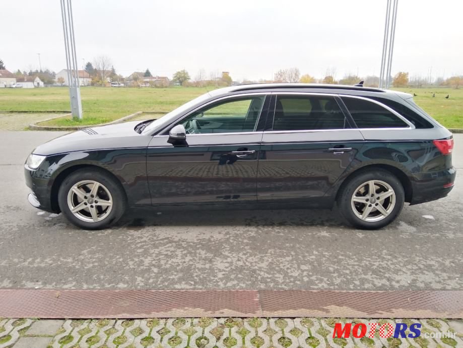 2017' Audi A4 Avant photo #3