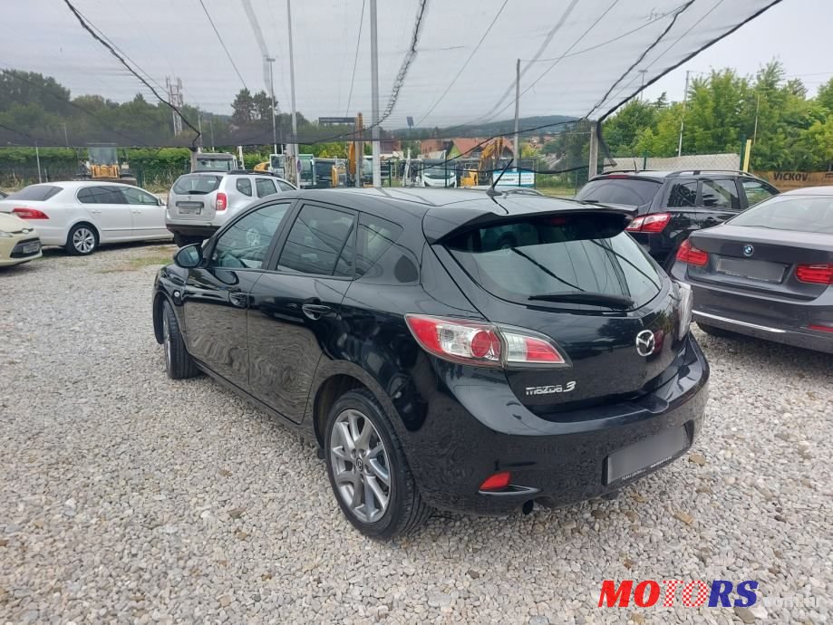 2013' Mazda 3 1.6H Hdi photo #3
