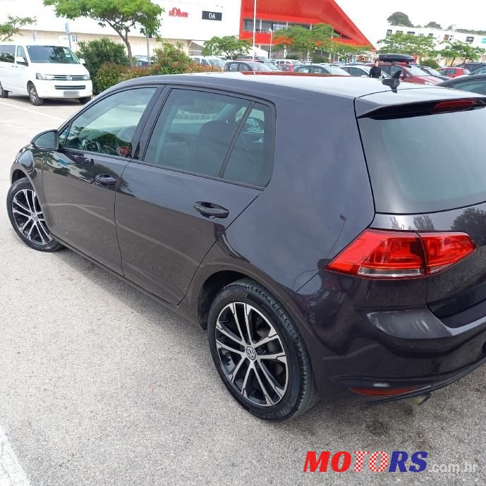 2015' Volkswagen Golf VII 1,6 Tdi photo #3