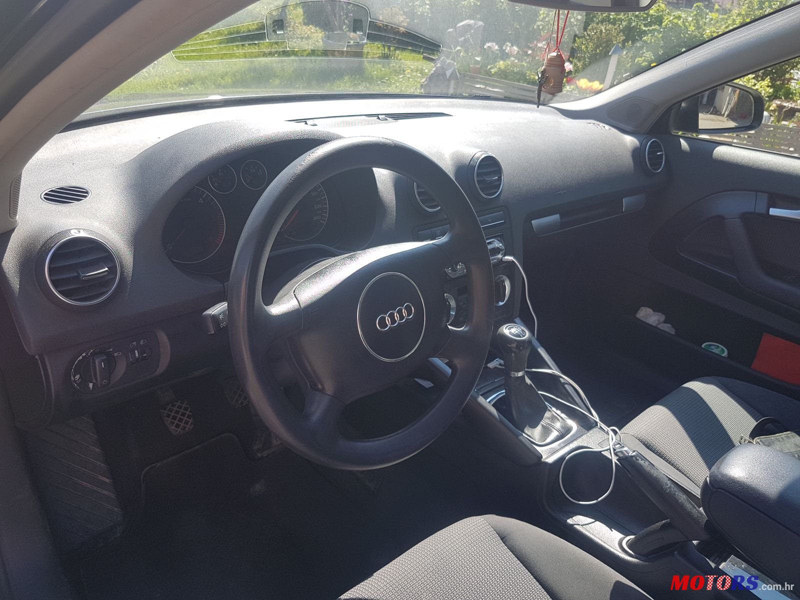 2004' Audi A3 1.9TDI 77kW photo #5