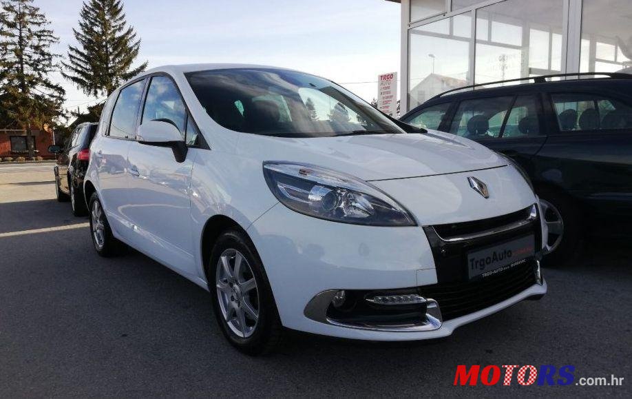 2012' Renault Scenic photo #3