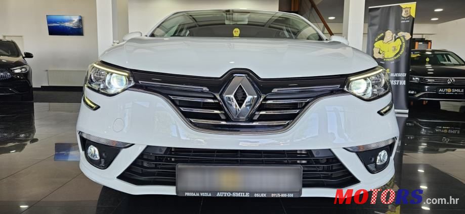 2020' Renault Megane Blue Dci 115 photo #3