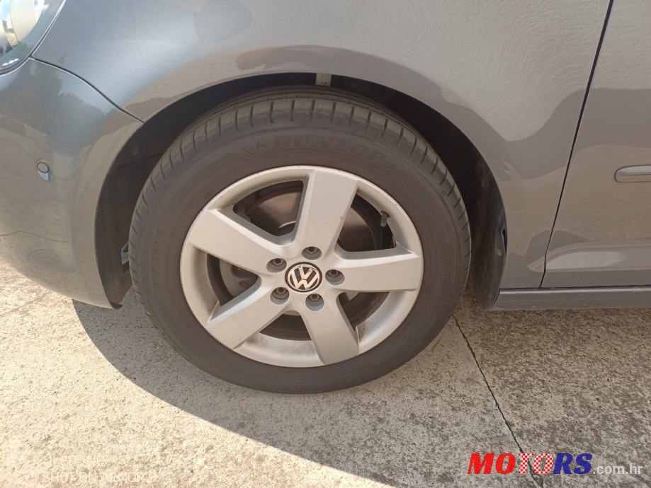 2009' Volkswagen Golf Plus 1,6 Tdi photo #3