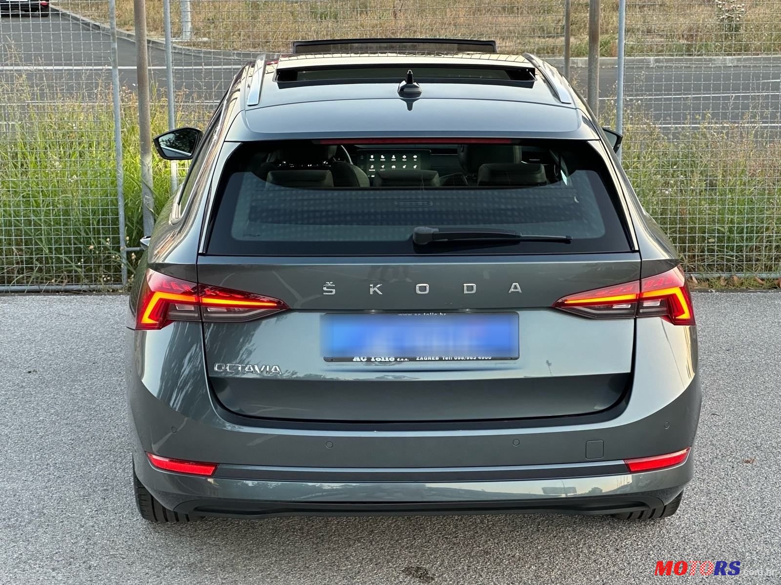 2020' Skoda Octavia Combi photo #6