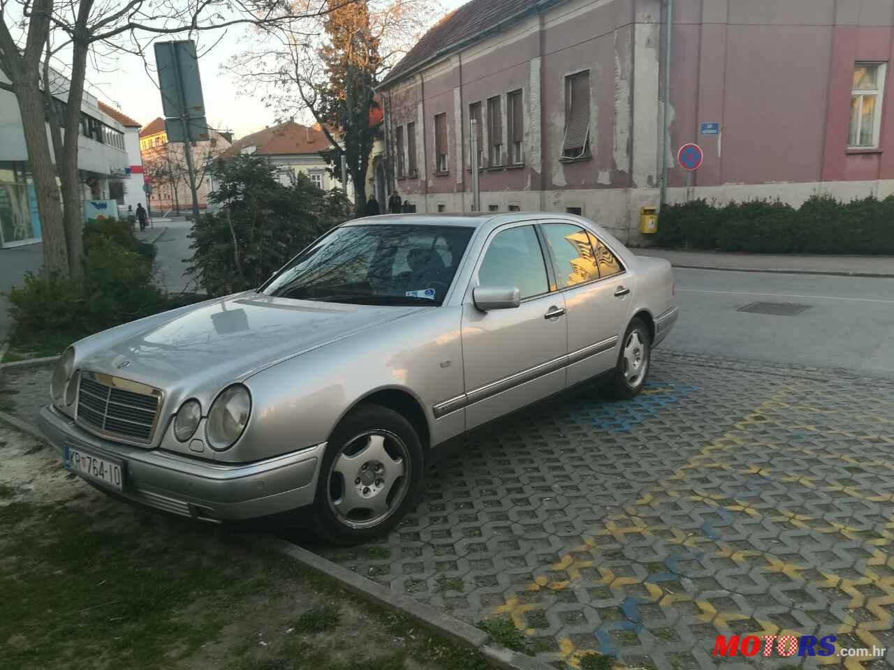 1997' Mercedes-Benz 280E avangard photo #1