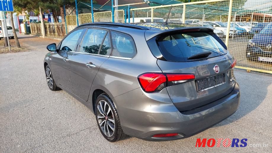 2017' Fiat Tipo photo #5
