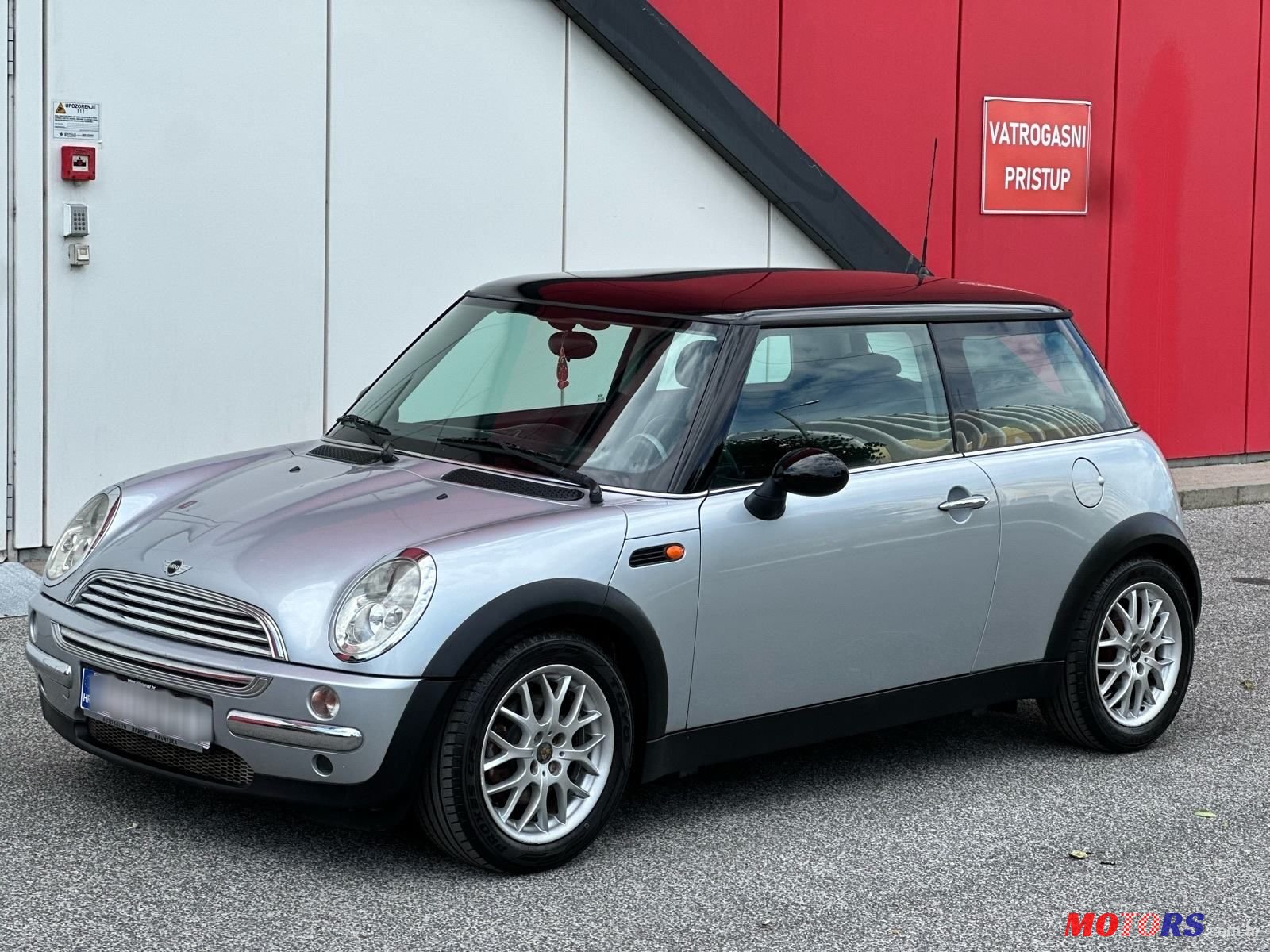 2004' MINI Cooper photo #5