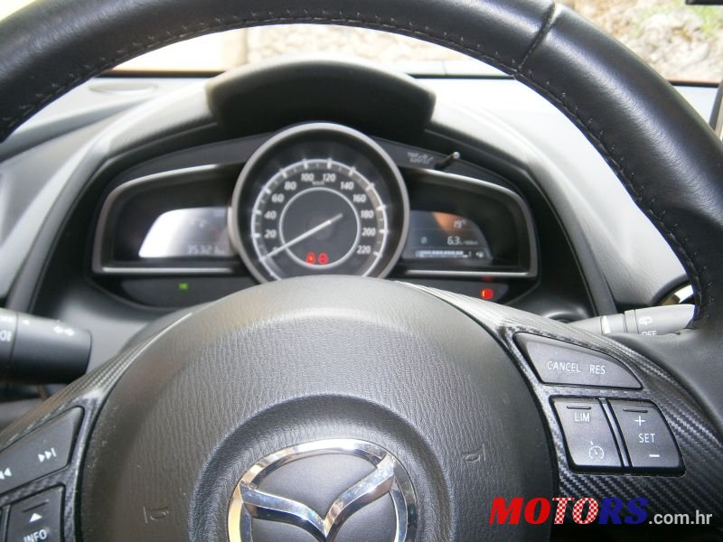 2016' Mazda Mazda3 Mazda CX-3 G120 Challenge photo #7