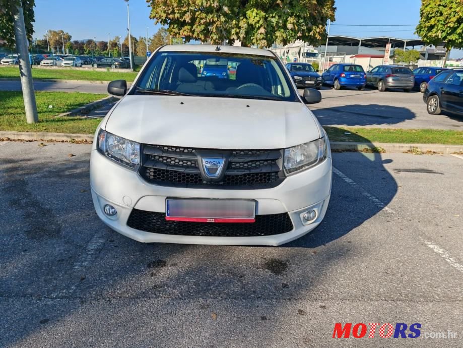 2014' Dacia Sandero photo #1