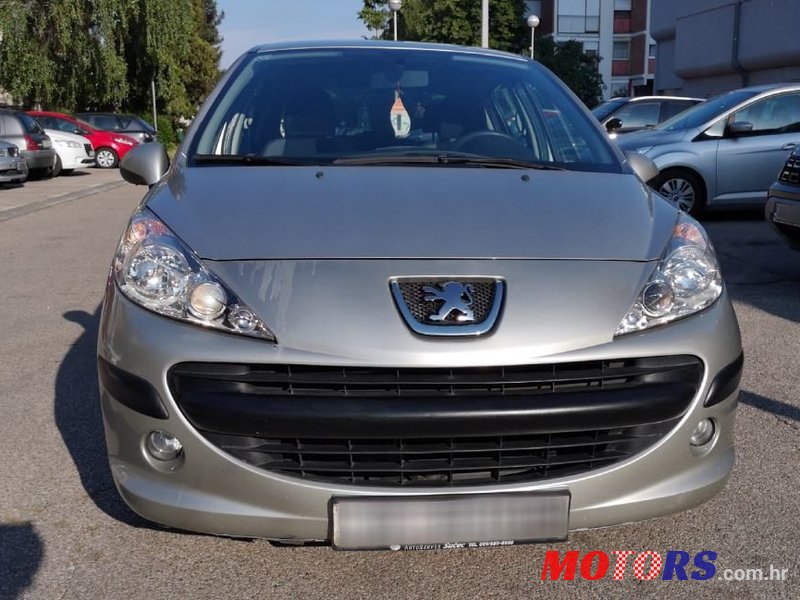 2006' Peugeot 207 1,4 Hdi photo #3