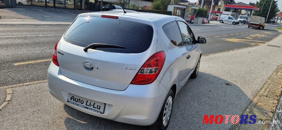 2009' Hyundai i20 1,2 photo #6