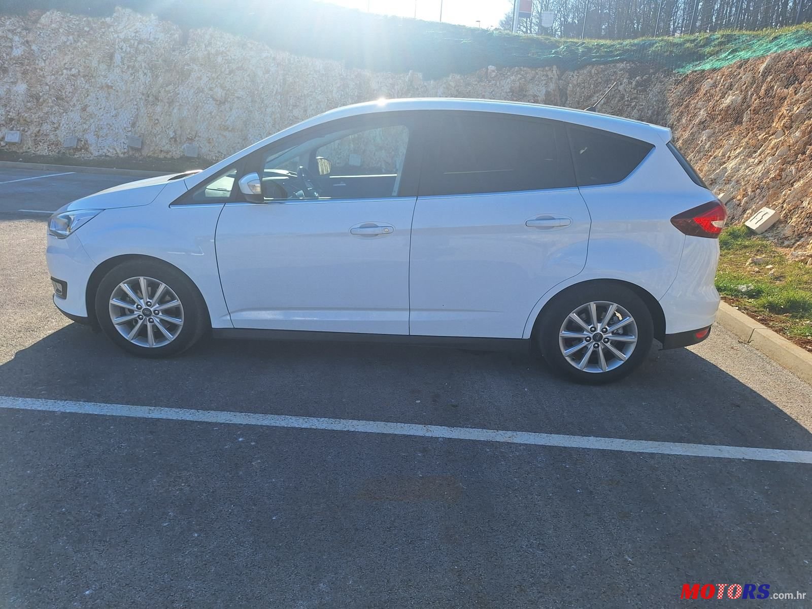 2018' Ford C-MAX 1,0 photo #1