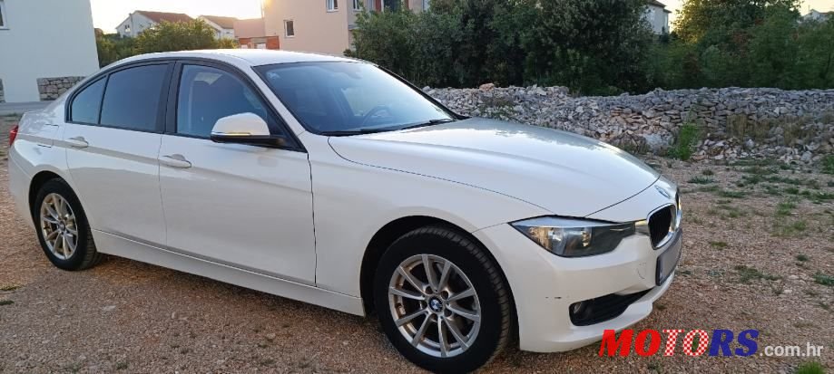 2013' BMW Serija 3 316D photo #2