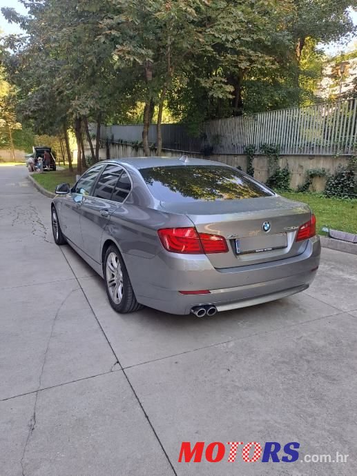2012' BMW Serija 5 530Xd photo #4